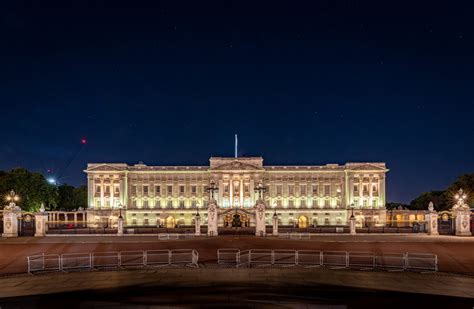 Buckingham Palace. Night. - Bill Ward Photography