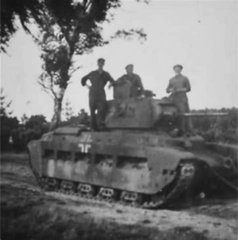 Infanterie Panzerkampfwagen Mk.II 748(e) Matilda II 3 | World War Photos