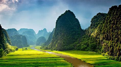 Amazing Ninh Binh tour (Mua cave - Tam Coc - Hoa Lu) - Elephant Travel