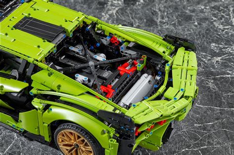 LEGO Technic launches Lamborghini Sián FKP 37 | Torque