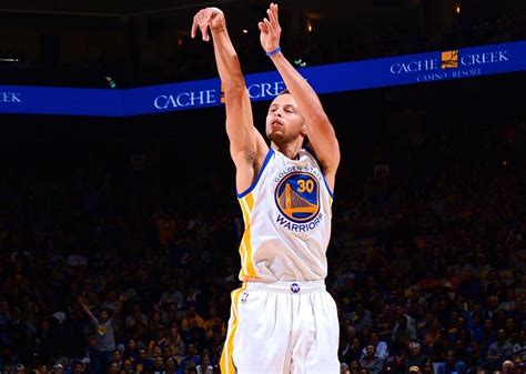 Stephen Curry Sets NBA Single-Season 3-Point Record: Highlights and ...