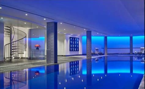 13 family friendly hotels in London with a swimming pool - Globetotting