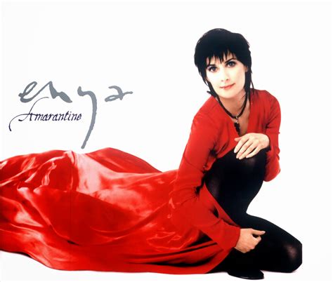 Angélica Italia: Enya - Amarantine