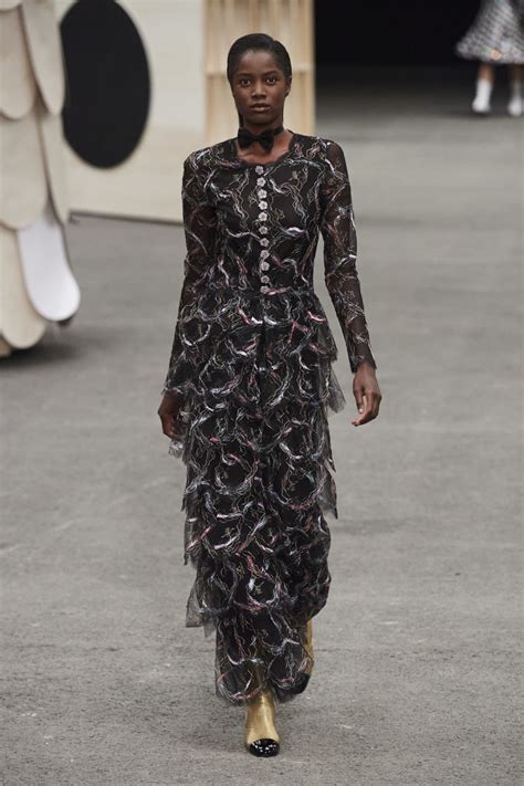 Chanel Does Mini Skirts the Haute Couture Way for Spring 2023 - Fashionista