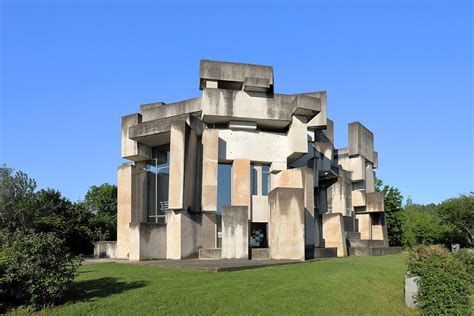 Brutalist Architecture: History, Examples & Characteristics - Archute