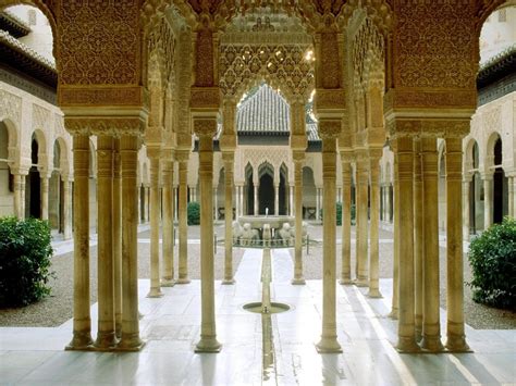 Private Tour of Granada: Alhambra and Generalife with private tour guide