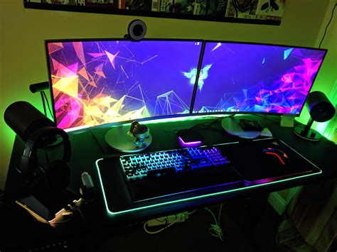 Amazing Razer gaming setup 🌈🖥 : r/razer