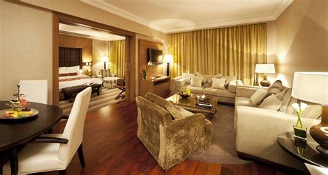 The basics of a good hotel room design - Interior Design Explained ...