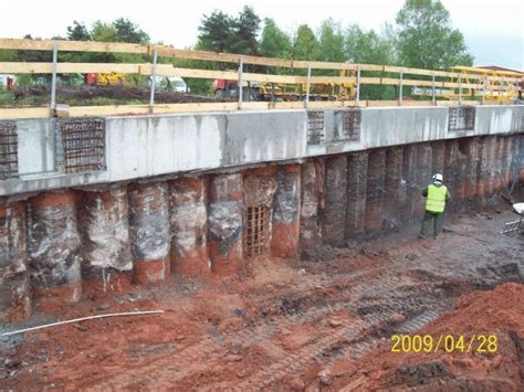 Secant pile wall with flaw at a power plant construction site in France ...