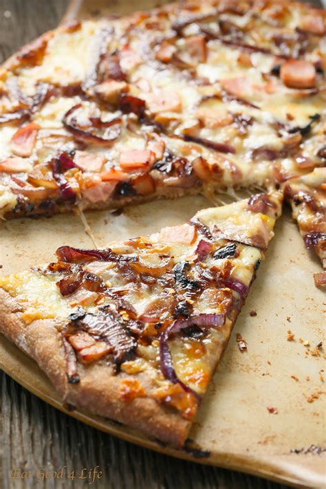 Whole wheat Caramelized onion bacon pizza