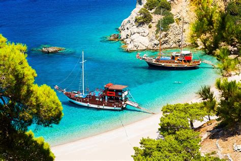 35 Best Beaches in Greece and the Greek Islands