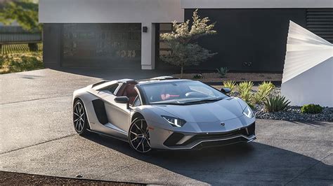 Lamborghini Aventador Roadster