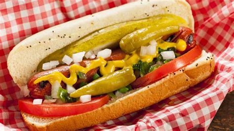 Portillo's offers $1 hot dogs on National Hot Dog Day - ABC7 Los Angeles