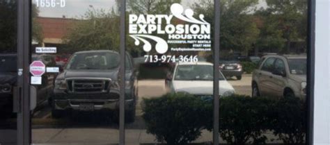 How to Apply Window Decals for Retail Signage and Cars - Houston Sign Company