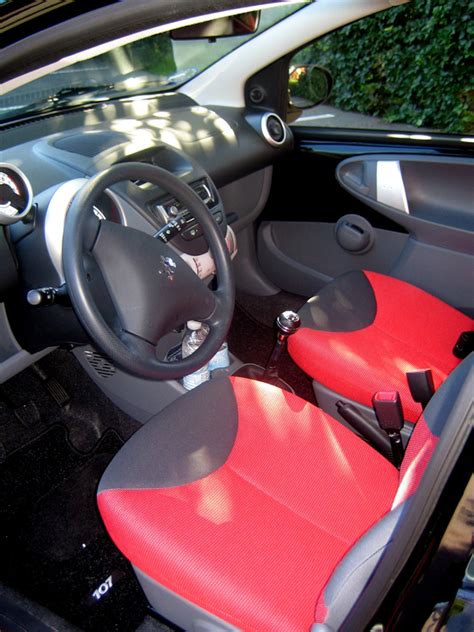 2007 Peugeot 107 - Interior Pictures - CarGurus