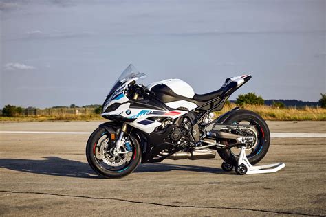 The BMW S1000RR Gets Wings and Updates for the 2023 Model Year - Asphalt & Rubber