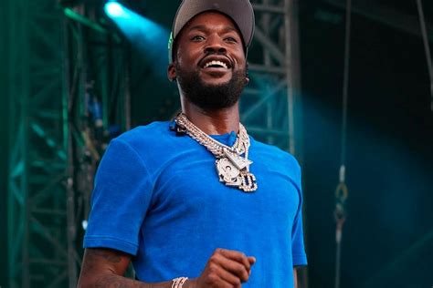 Meek Mill Says He’s Dropping A New Album Every Quarter In 2023 - Streetz 877