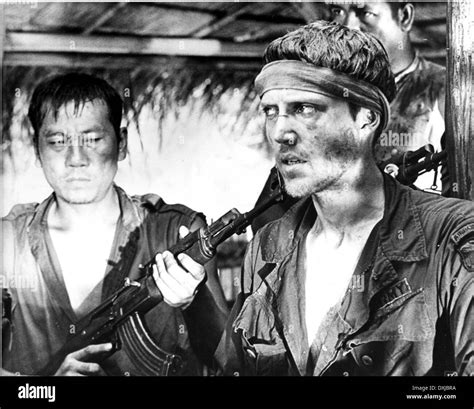 Christopher walken the deer hunter hi-res stock photography and images - Alamy