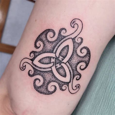 Celtic Knot Tattoo Meaning: Unraveling the Stories Behind Symbolic Body Art