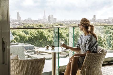 Best London Hotels with Inspiring River & Landmark Views — The Most Perfect View