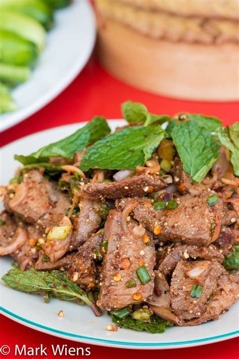 beef larb calories