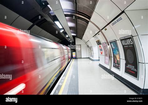 London Bridge Station on the London Underground, England UK Stock Photo ...