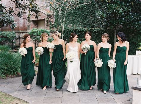 30 Sophisticated Emerald Green Wedding Ideas 2024