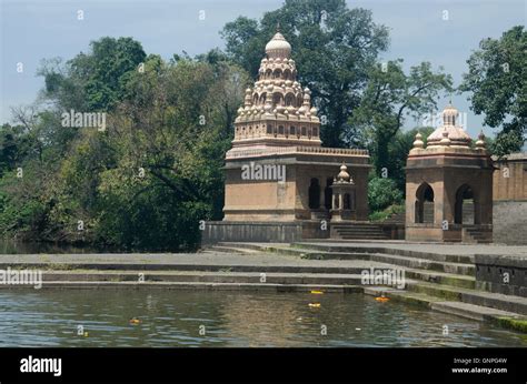 Temple on Krishna Ghat, Menavali, Wai, Maharashtra, India. These Stock Photo: 116665609 - Alamy