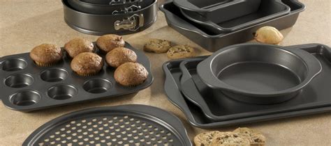 The Best Nonstick Bakeware Set | Reviews, Ratings, Comparisons