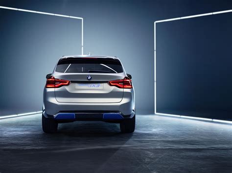 BMW’s iX3 is the company’s first normal-looking all-electric car - The Verge