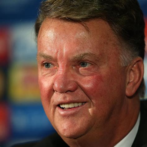 Louis van Gaal Reportedly Dictates Order in Which Manchester United Stars Lunch | News, Scores ...