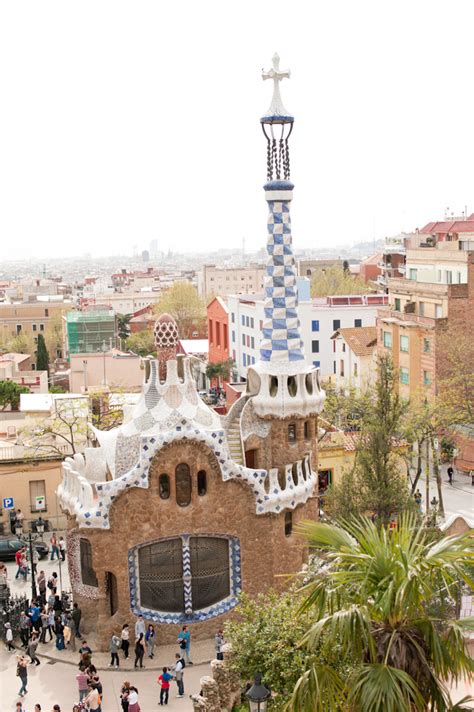 Views of Park Guell - Entouriste