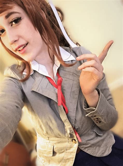 Monika Cosplay : DDLC