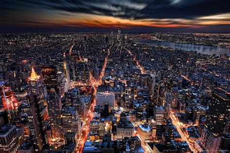 Learn How To Shoot City Lights At Night - VIEWBUG.com