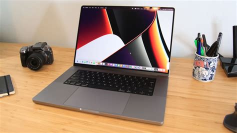 Apple MacBook Pro 16 M1 Max Review: Close to Perfect - Reviewed