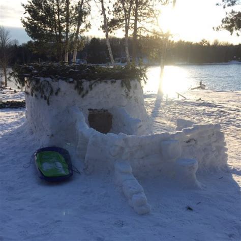 Snow fort building techniques from an expert - Cottage Life