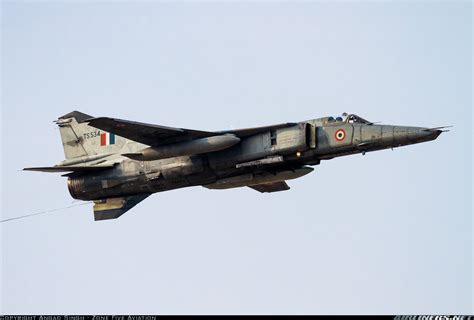 Mikoyan-Gurevich (Hindustan) MiG-27ML - India - Air Force | Aviation Photo #2241549 | Airliners.net