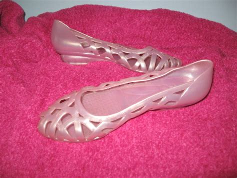 Jelly Shoes 80S - 21 Unique and Different Wedding Ideas