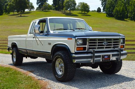 1986 Ford F-250 XLT Lariat SuperCab 4x4 4-Speed for sale on BaT Auctions - sold for $15,750 on ...