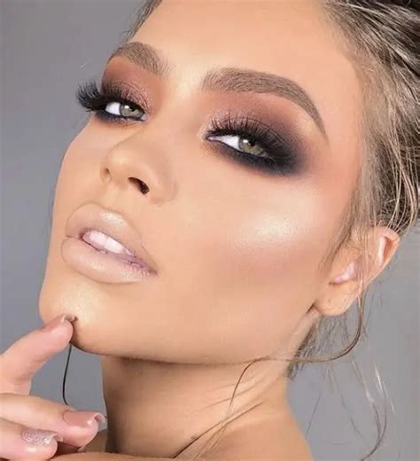 12 Modish Smokey Eye Makeup for Brown Eyes to Rock – SheIdeas