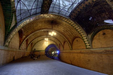 Abandoned NYC Subway Station : r/pics