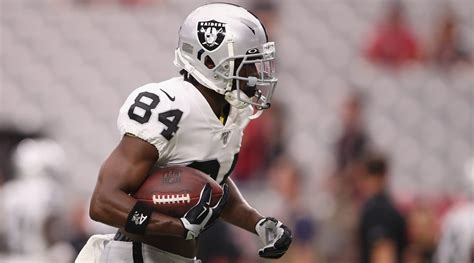 Antonio Brown helmet: Raiders GM says it's time for WR to be all in ...