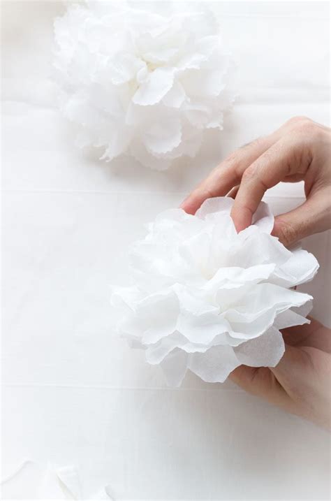 Make These Chic Tissue Paper Flowers in 6 Easy Steps — Eatwell101