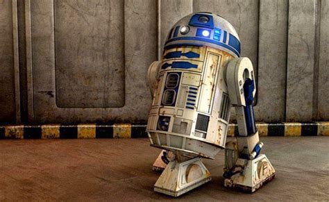 STAR WARS: 10 Things You Might Not Know About R2-D2 - Warped Factor - Words in the Key of Geek.