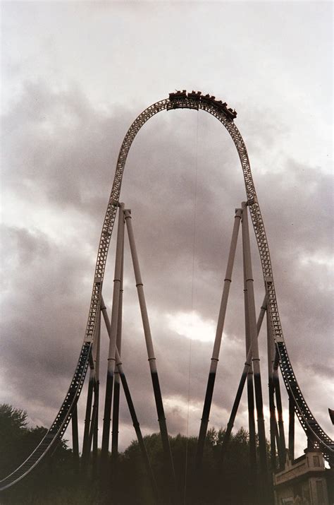 Roller Coaster Drop Pictures, Photos, and Images for Facebook, Tumblr, Pinterest, and Twitter