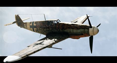 Beautiful Bf 109 G-2 (w/ custom camo) : Warthunder