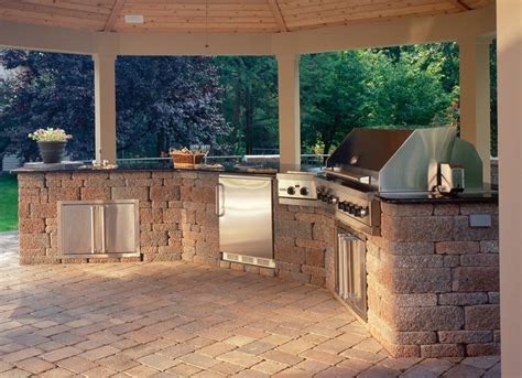 Explore Built-In Outdoor Grill Design Ideas & Inspiration | Belgard