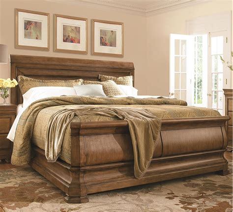 Louis Philippe Solid Wood King Sleigh Bed - Cognac | Zin Home