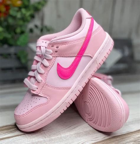 Triple Pink Nike Dunk Low barbie - Etsy