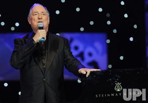 Photo: Neil Sedaka performs in London - LON20100911130 - UPI.com